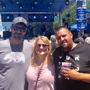 Meet your Posher, Lorie